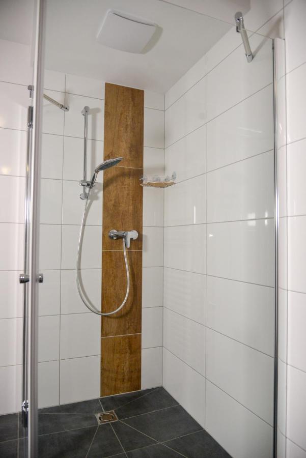 Alpine Appartement Top 8 By Aa Holiday Homes Tauplitz Exteriör bild